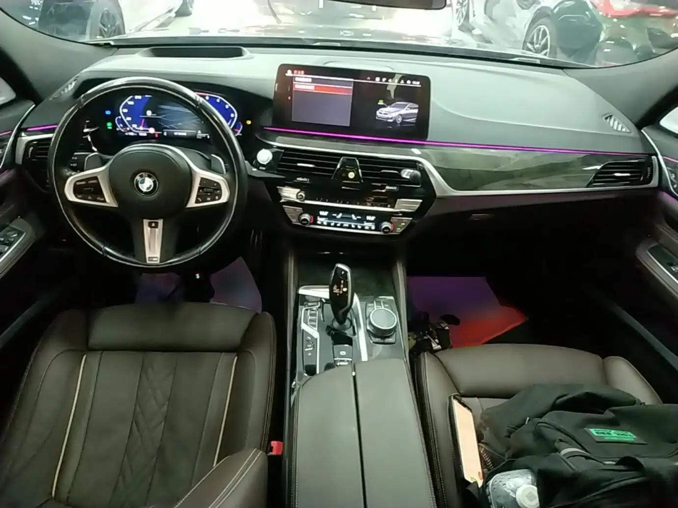 BMW 6 Series GT 2021 Revised Version 630i M Sport Touring Edition — миниатюра 12