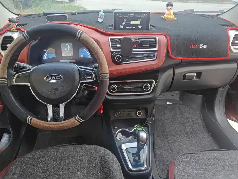 JAC iEV6E 2018 Upgraded Version iEV6E Luxury Intelligent Edition — миниатюра 13