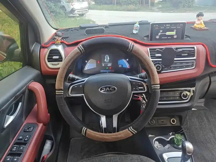 JAC iEV6E 2018 Upgraded Version iEV6E Luxury Intelligent Edition — миниатюра 15