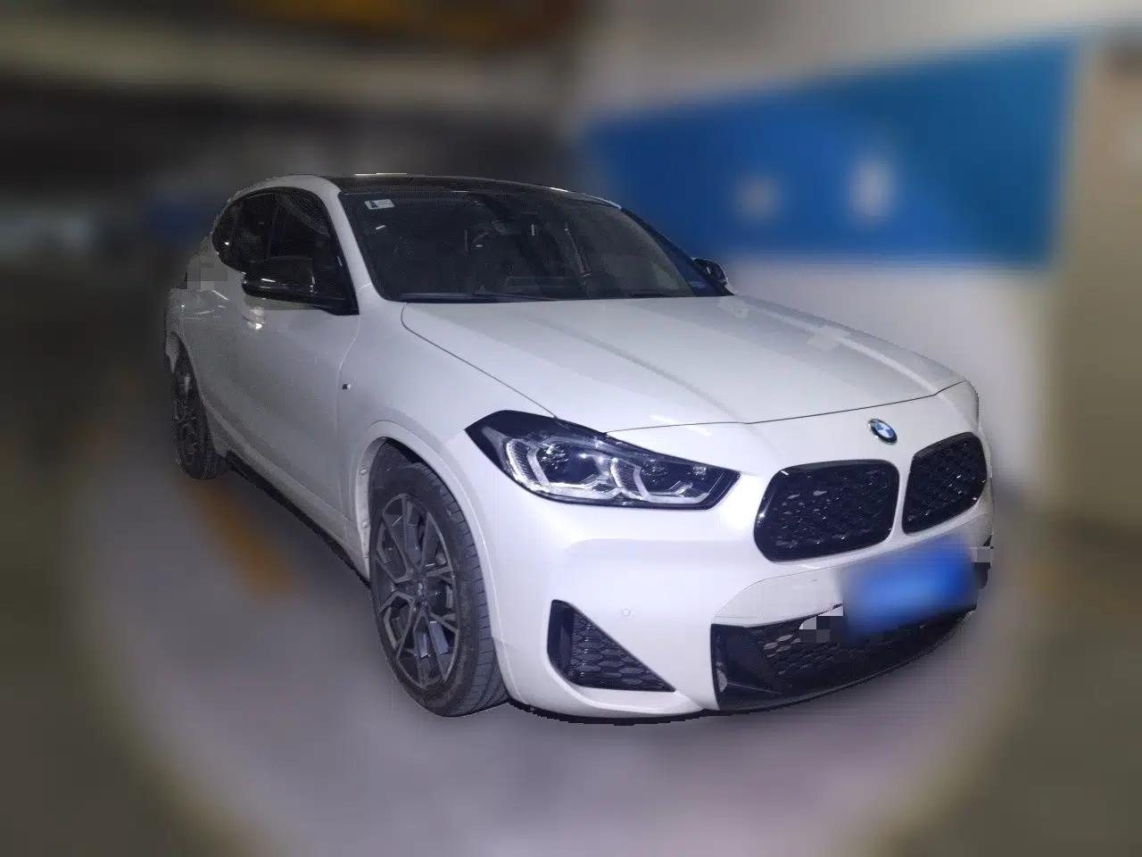 BMW X2 2021 Updated xDrive25i Midnight Edition — миниатюра 3
