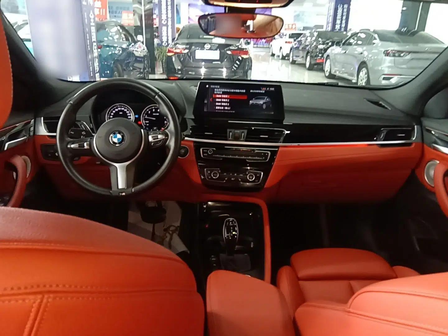 BMW X2 2021 sDrive25i Leading Model M Sport Package — миниатюра 12