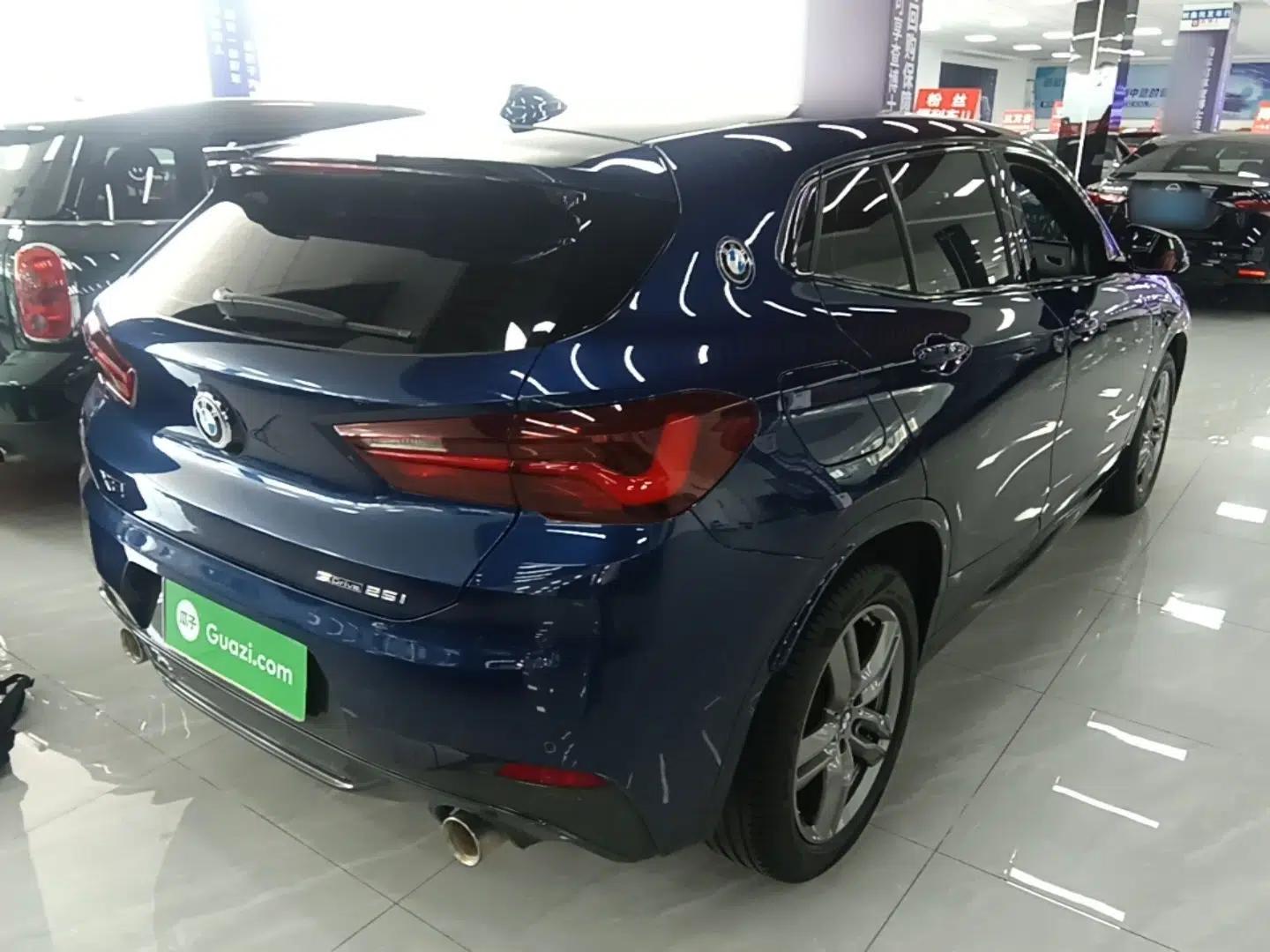 BMW X2 2021 sDrive25i Leading Model M Sport Package — миниатюра 6