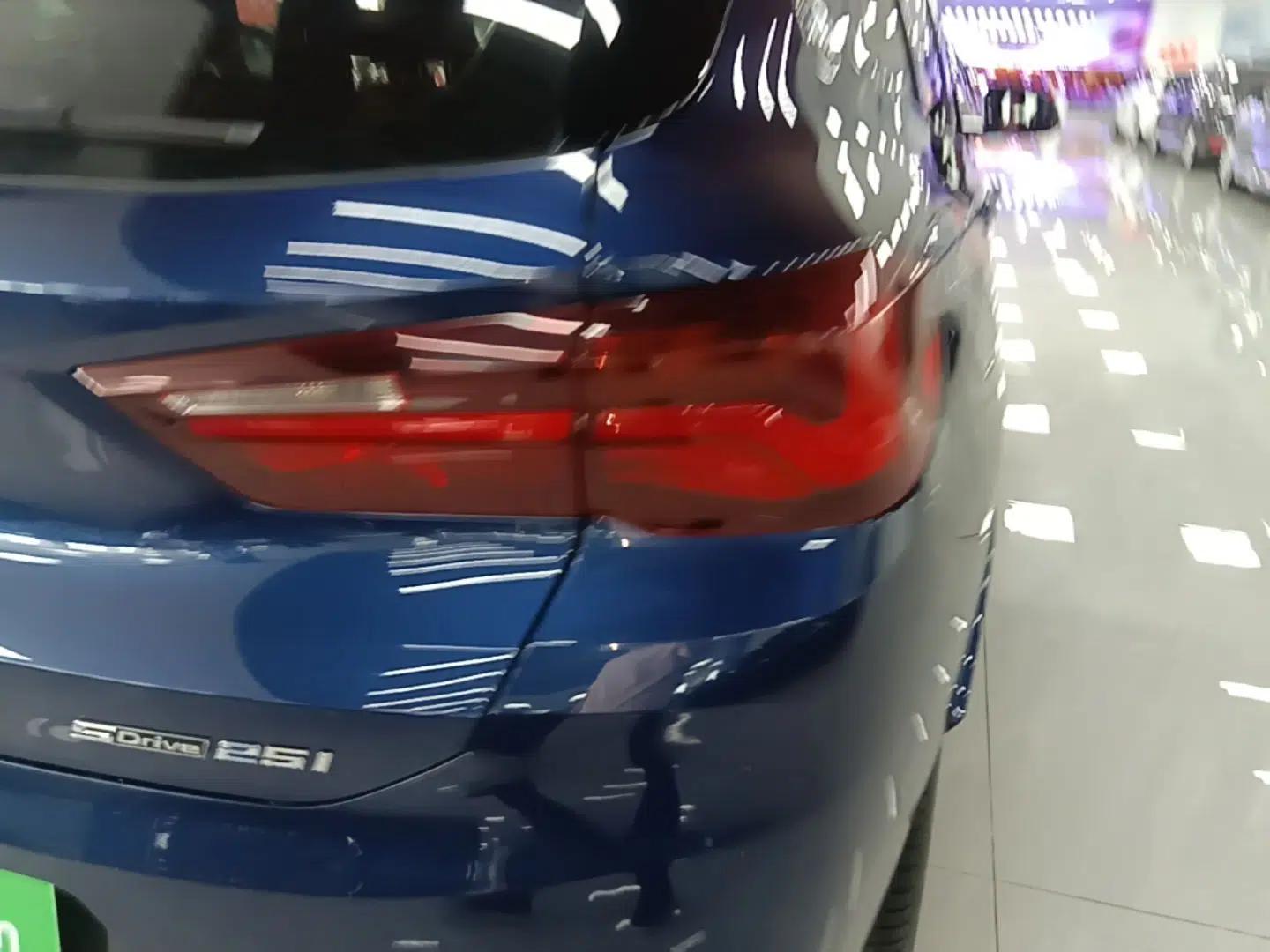 BMW X2 2021 sDrive25i Leading Model M Sport Package — миниатюра 9