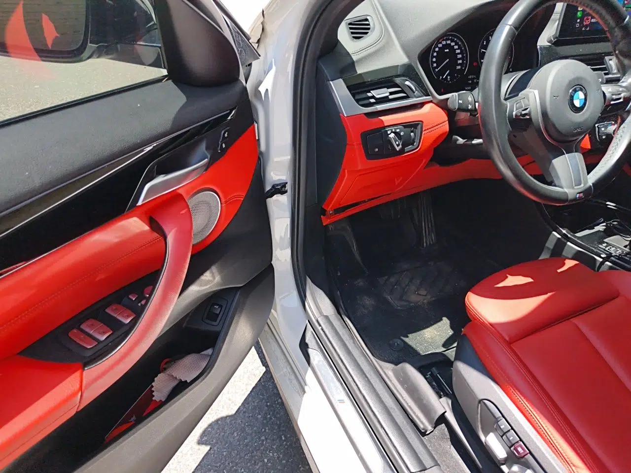 BMW X2 2021 sDrive25i Leading Model M Sport Package — миниатюра 16