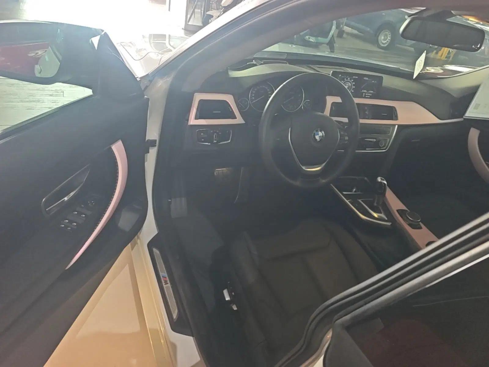 BMW 3 Series GT 2016 320i Fashion Model — миниатюра 30