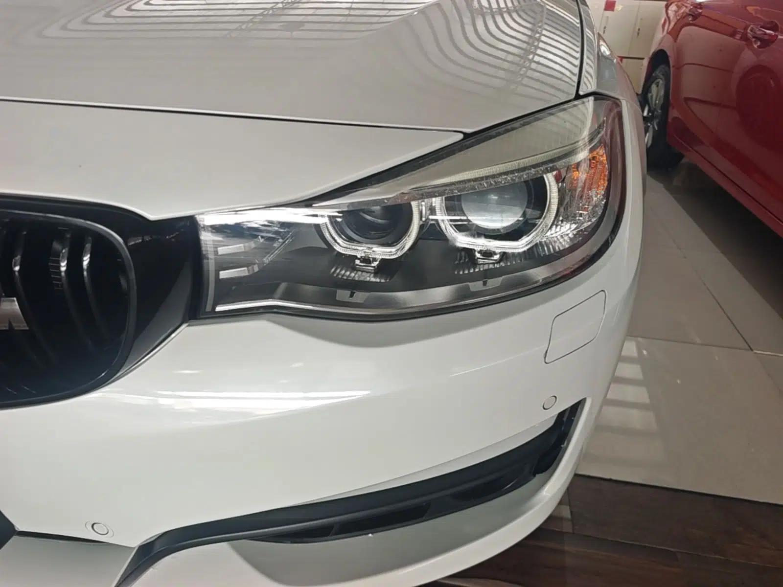 BMW 3 Series GT 2016 320i Fashion Model — миниатюра 8
