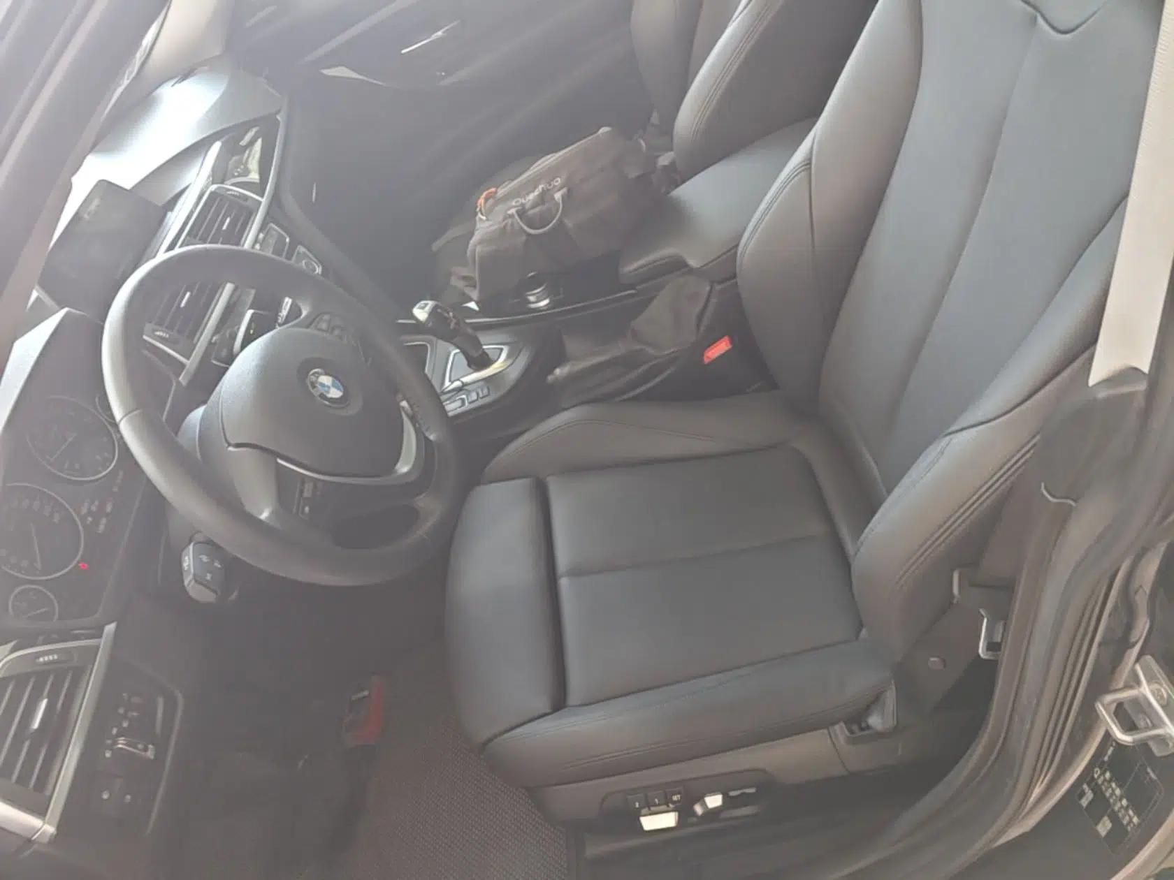 BMW 3 Series GT 2019 320i Sport Edition — миниатюра 22
