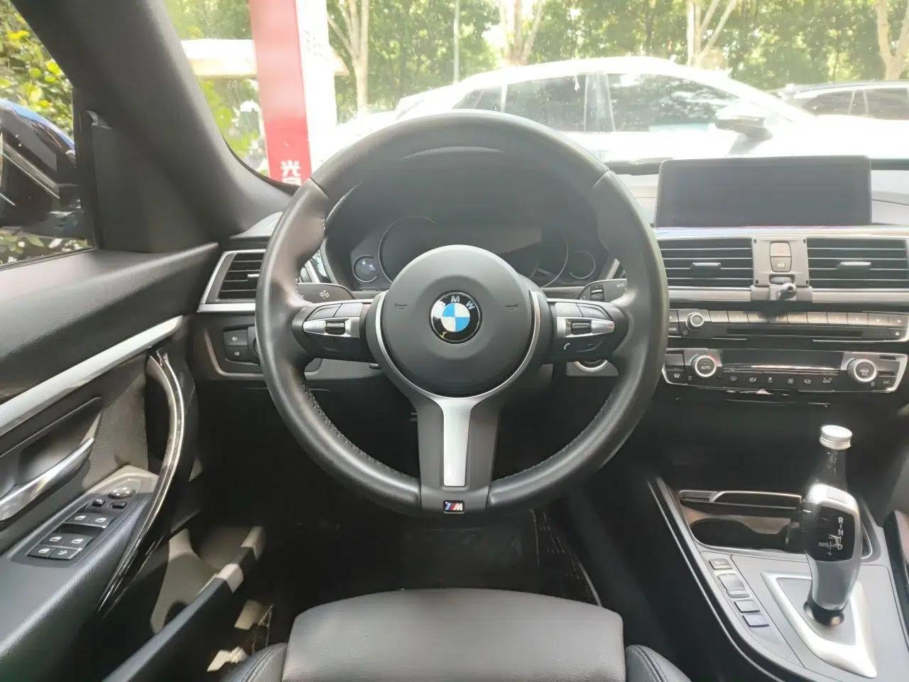 BMW 3 Series GT 2019 320i M Sport Package — миниатюра 10