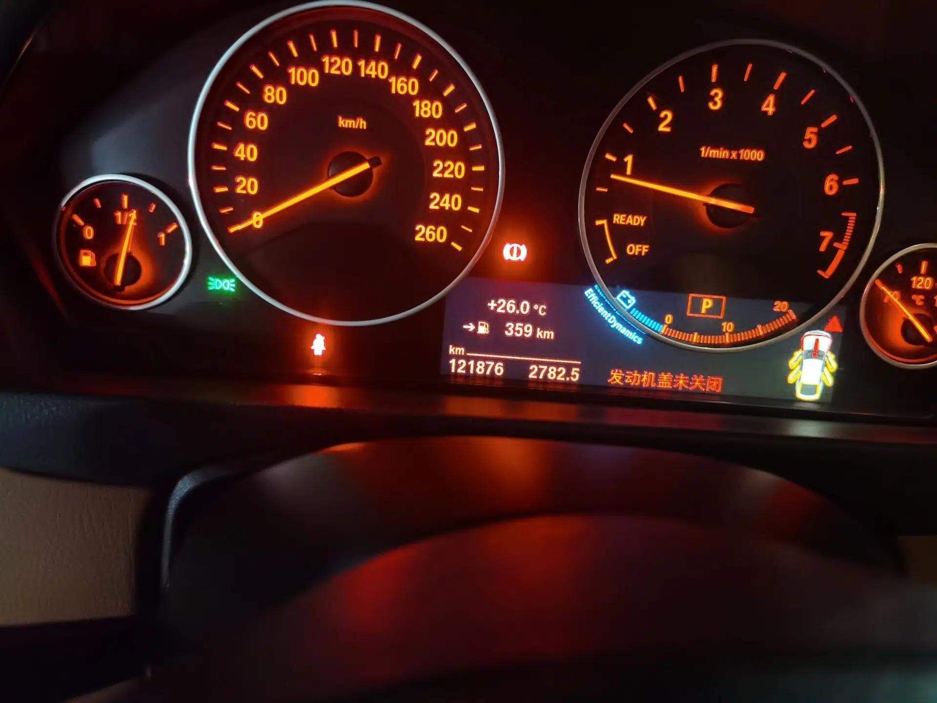 BMW 3 Series GT 2014 320i Design Package Model — миниатюра 12