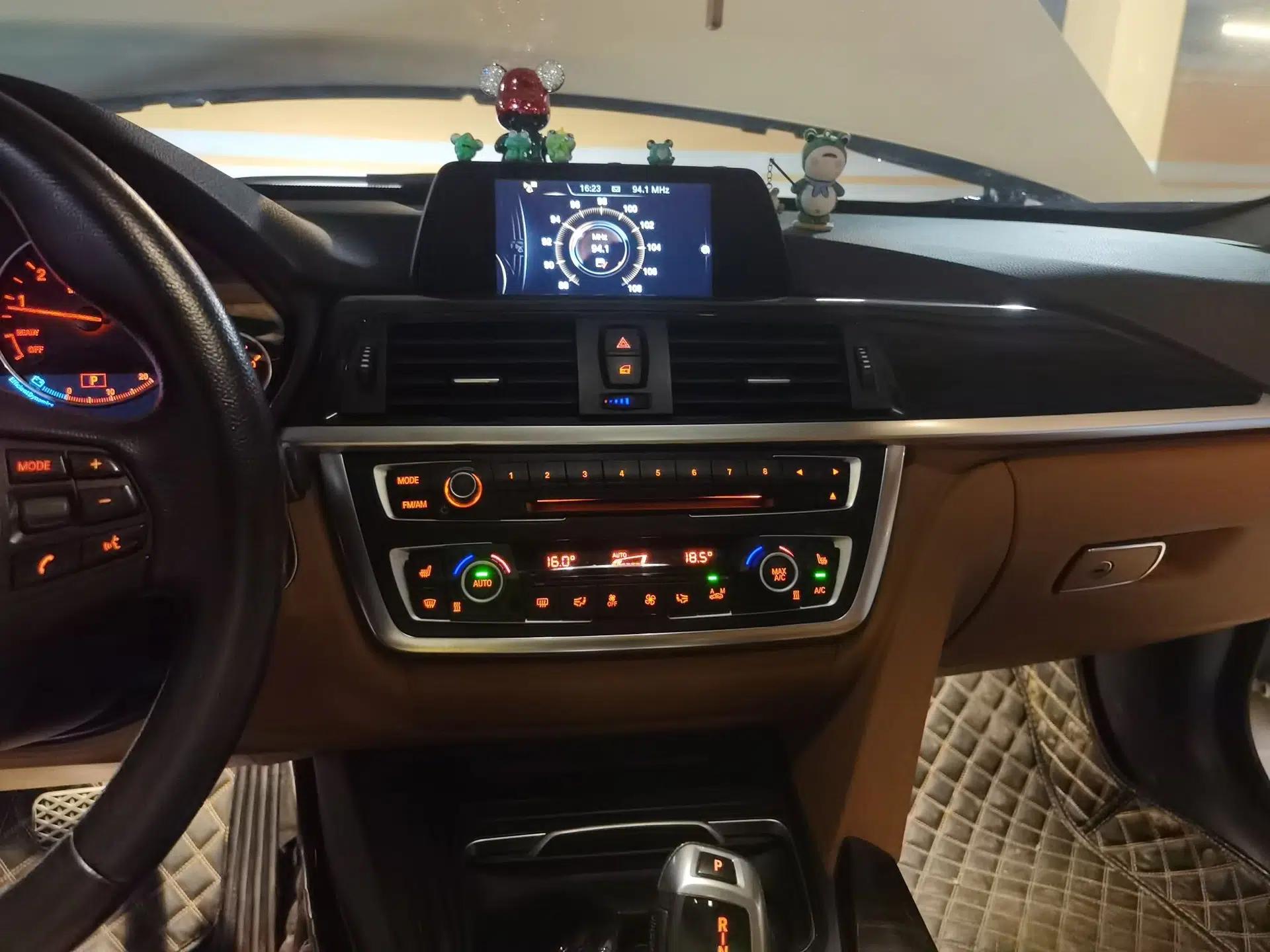 BMW 3 Series GT 2014 320i Design Package Model — миниатюра 13