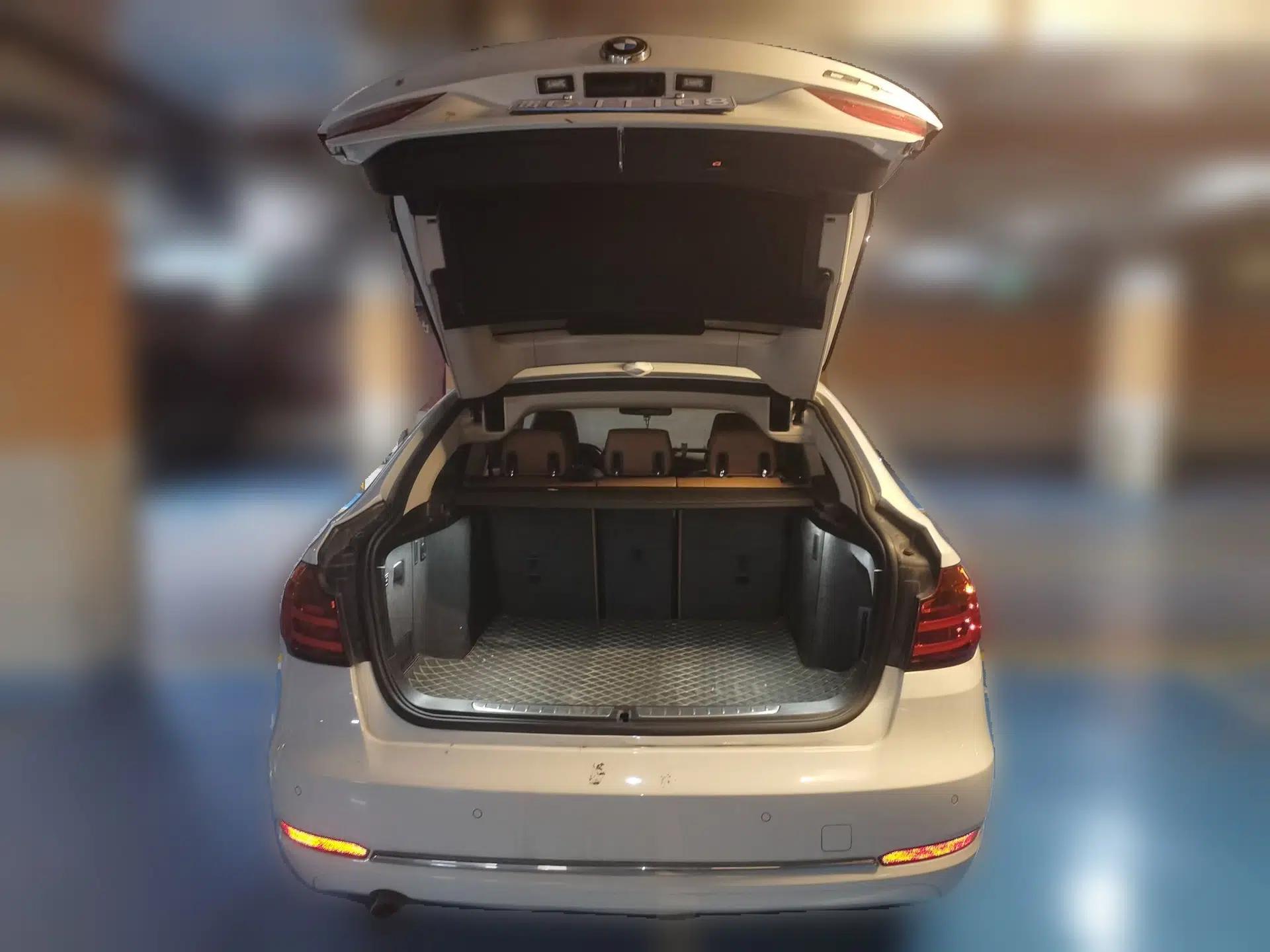 BMW 3 Series GT 2014 320i Design Package Model — миниатюра 19