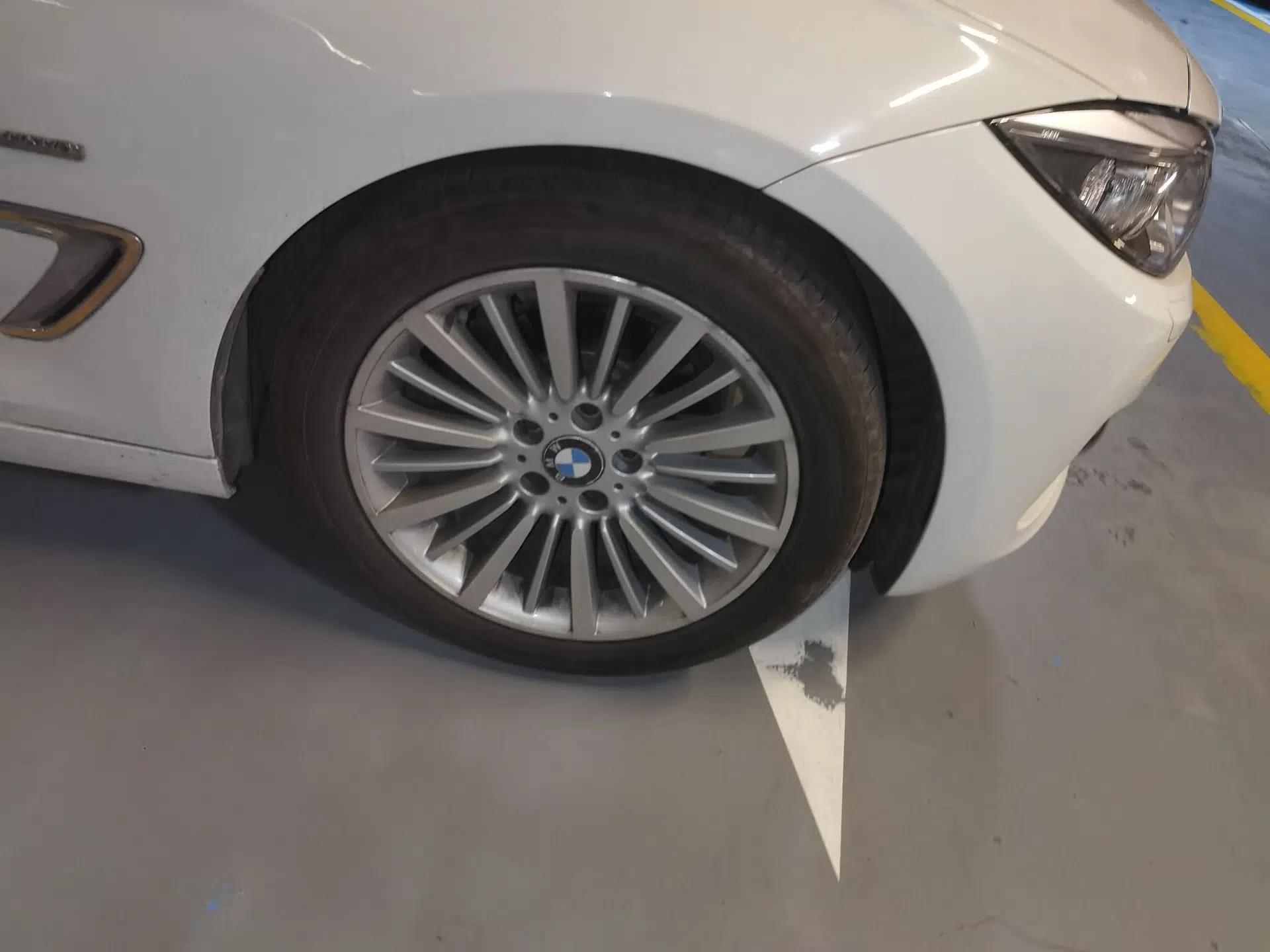 BMW 3 Series GT 2014 320i Design Package Model — миниатюра 8