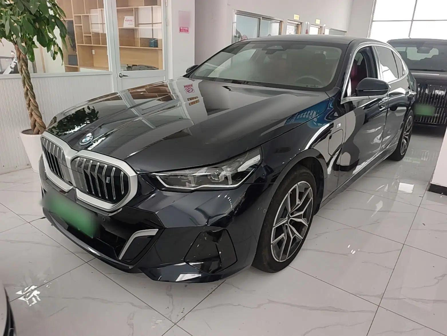 BMW i5 2025 eDrive 35L M Sport Package — миниатюра 1