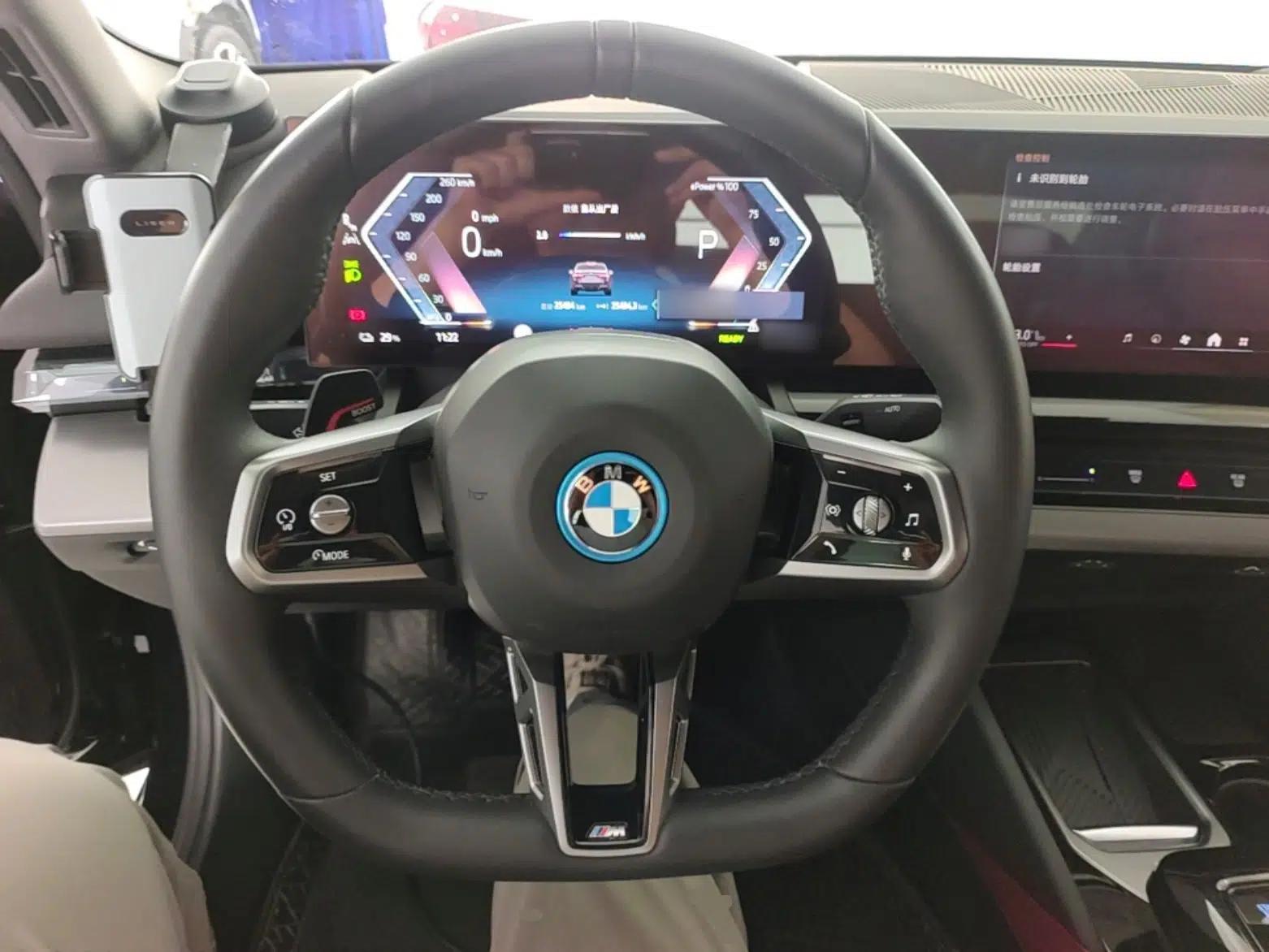 BMW i5 2025 eDrive 35L M Sport Package — миниатюра 13