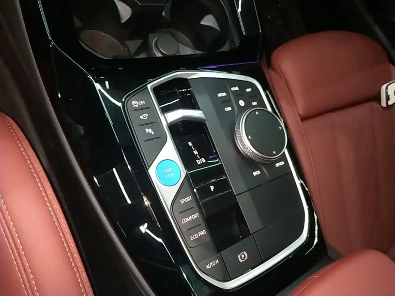 BMW iX3 2024 Leading Type — миниатюра 16