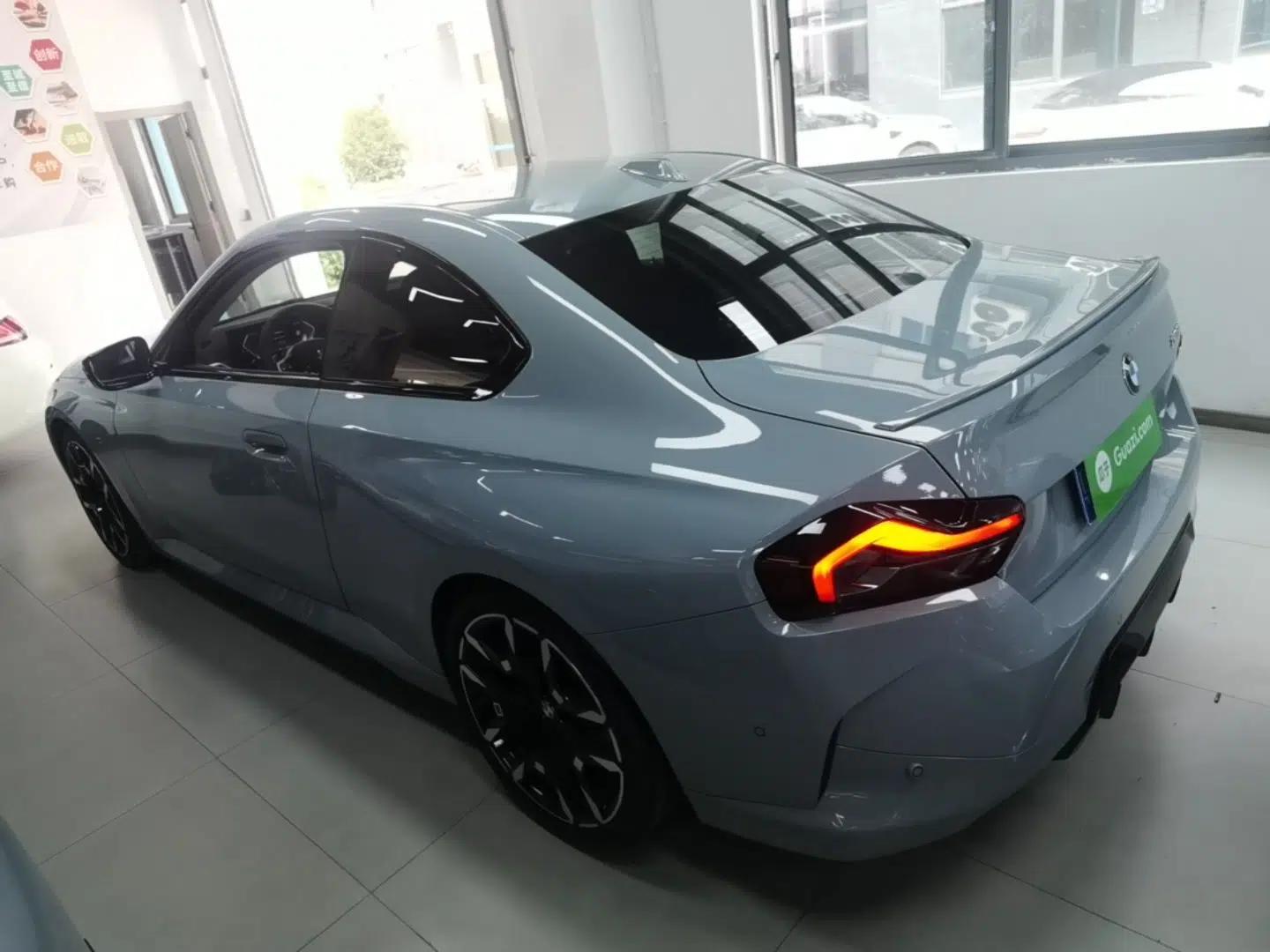 BMW 2 Series 2025 225i M Sport Night Edition Package — миниатюра 4