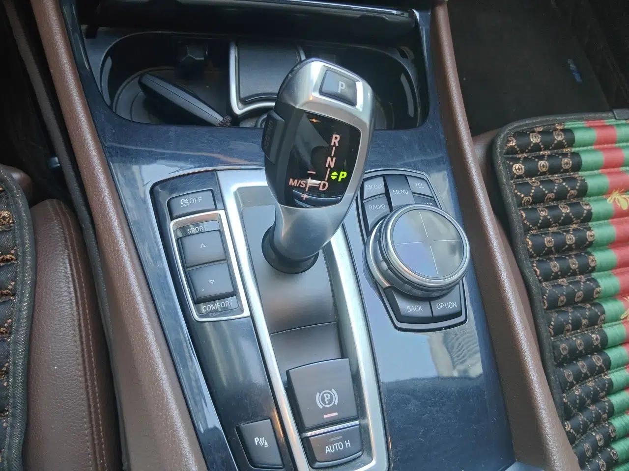 BMW 5 Series GT 2013 535i Leading Model — миниатюра 14