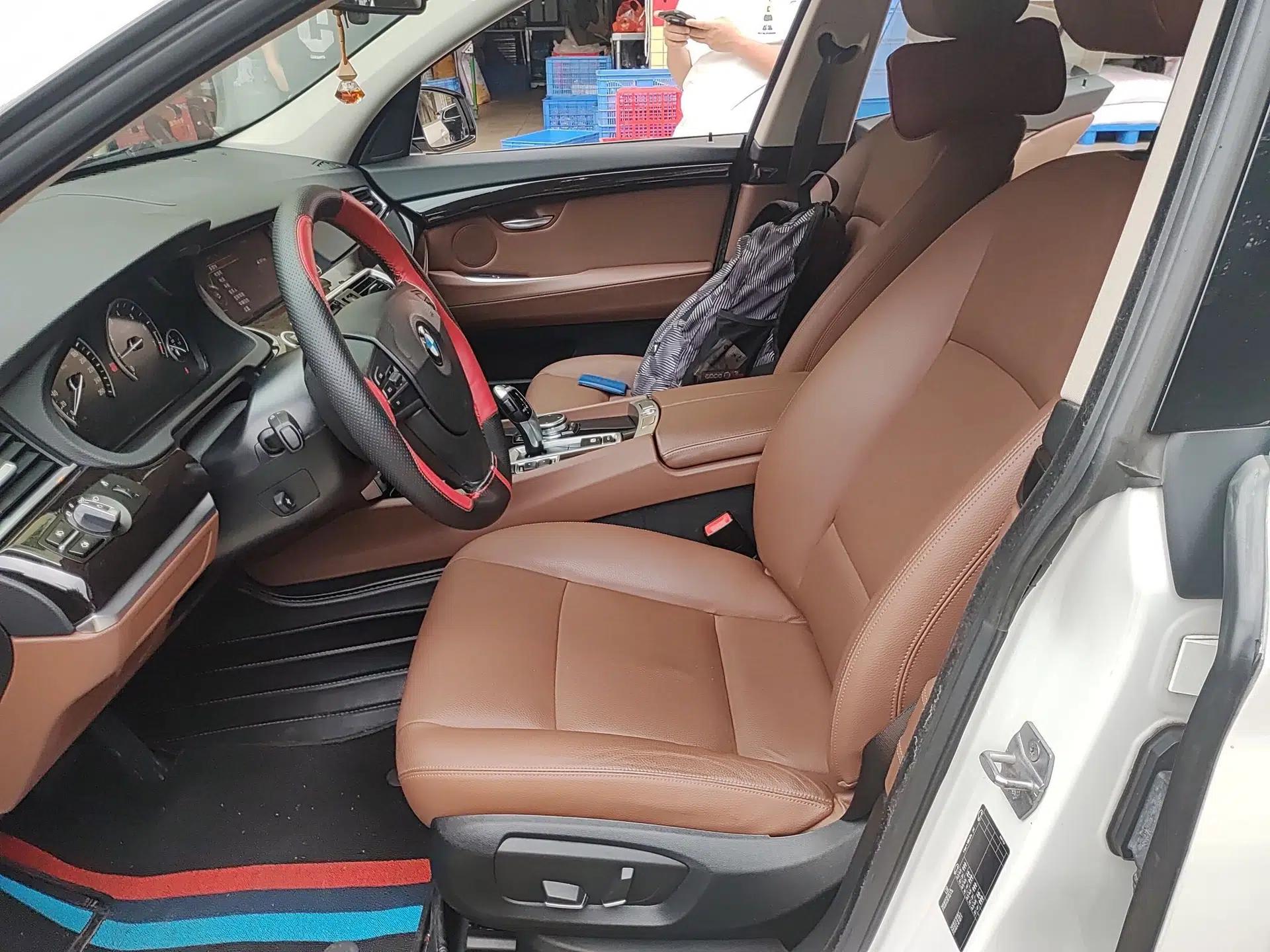 BMW 5 Series GT 2015 528i Leading Model — миниатюра 15