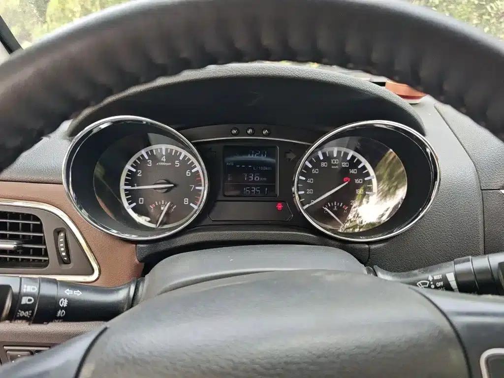 JAC V7 2018 2.0L 2WD Luxury Long Wheelbase HFC4GA3-3D — миниатюра 4