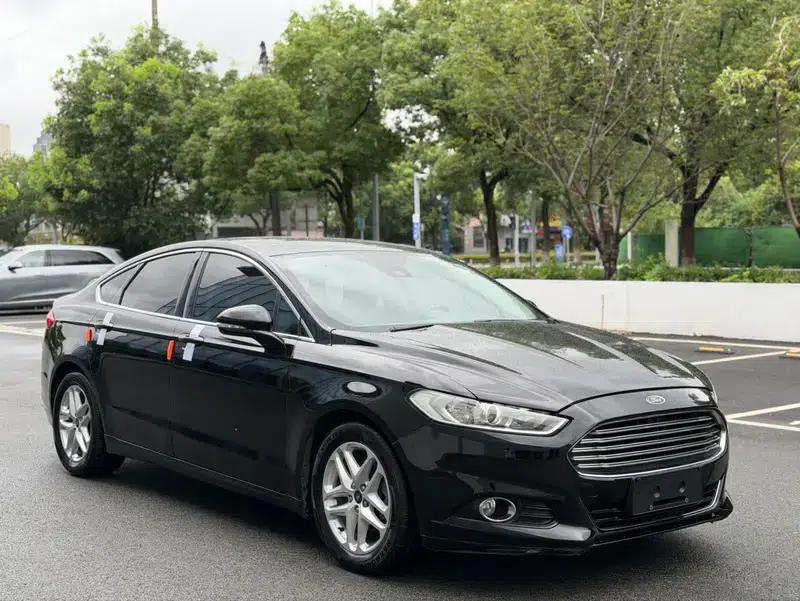 2013 Ford Mondeo 1.5L GTDi180 Fashion Edition — миниатюра 3