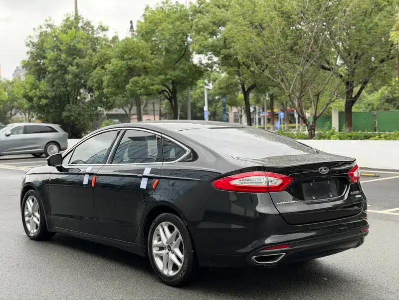 2013 Ford Mondeo 1.5L GTDi180 Fashion Edition — миниатюра 4
