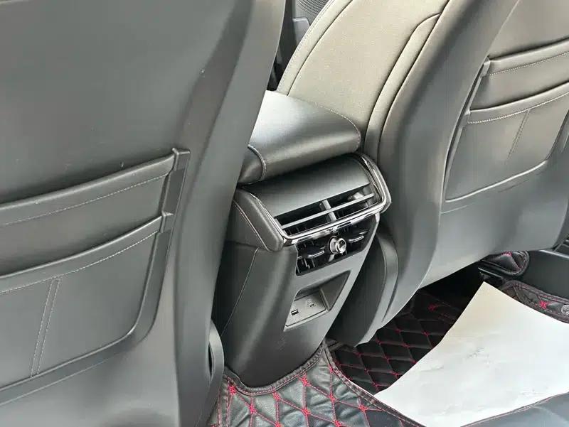 2022 Ford Mondeo Facelift EcoBoost 245 Luxury — миниатюра 11