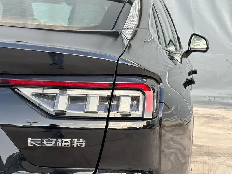 2022 Ford Mondeo Facelift EcoBoost 245 Luxury — миниатюра 10