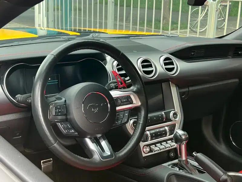 2020 Mustang 2.3T EcoBoost Obsidian Phantom Special Edition — миниатюра 16