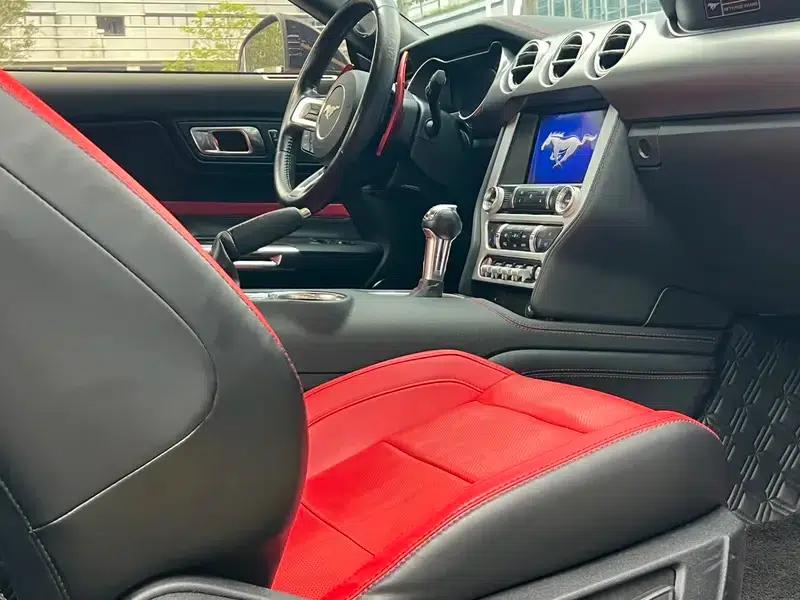 2020 Mustang 2.3T EcoBoost Obsidian Phantom Special Edition — миниатюра 17