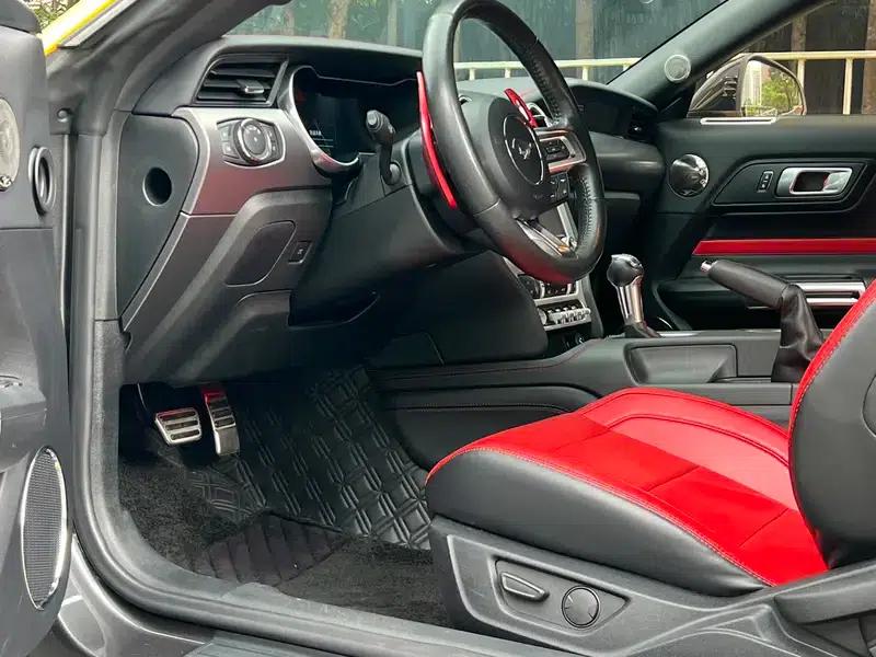 2020 Mustang 2.3T EcoBoost Obsidian Phantom Special Edition — миниатюра 19