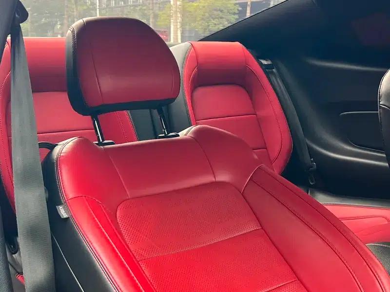 2020 Mustang 2.3T EcoBoost Obsidian Phantom Special Edition — миниатюра 21