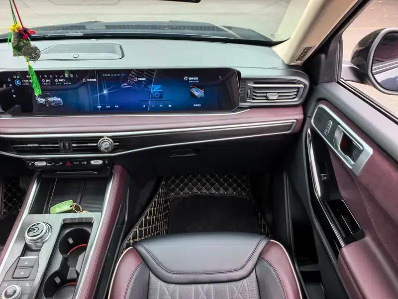 2023 Ford Explorer EcoBoost 285 AWD Titanium Edition 7-Seater — миниатюра 13