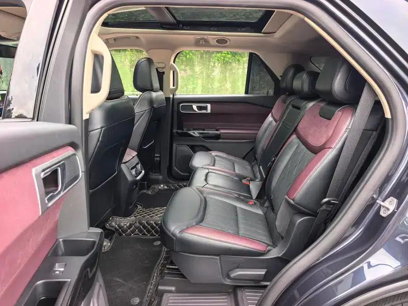 2023 Ford Explorer EcoBoost 285 AWD Titanium Edition 7-Seater — миниатюра 18