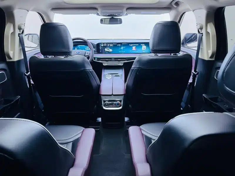2023 Ford Explorer EcoBoost 285 AWD Titanium Edition (6-seater) — миниатюра 10