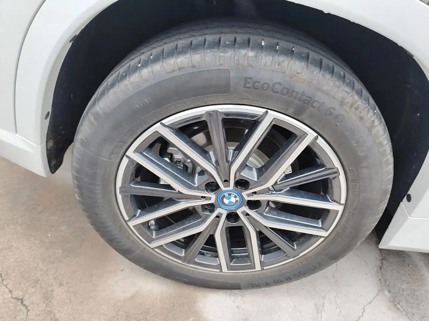 BMW iX1 2023 eDrive25L M Sport Package — миниатюра 11