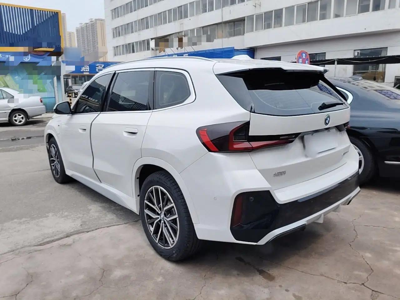 BMW iX1 2023 eDrive25L M Sport Package — миниатюра 4