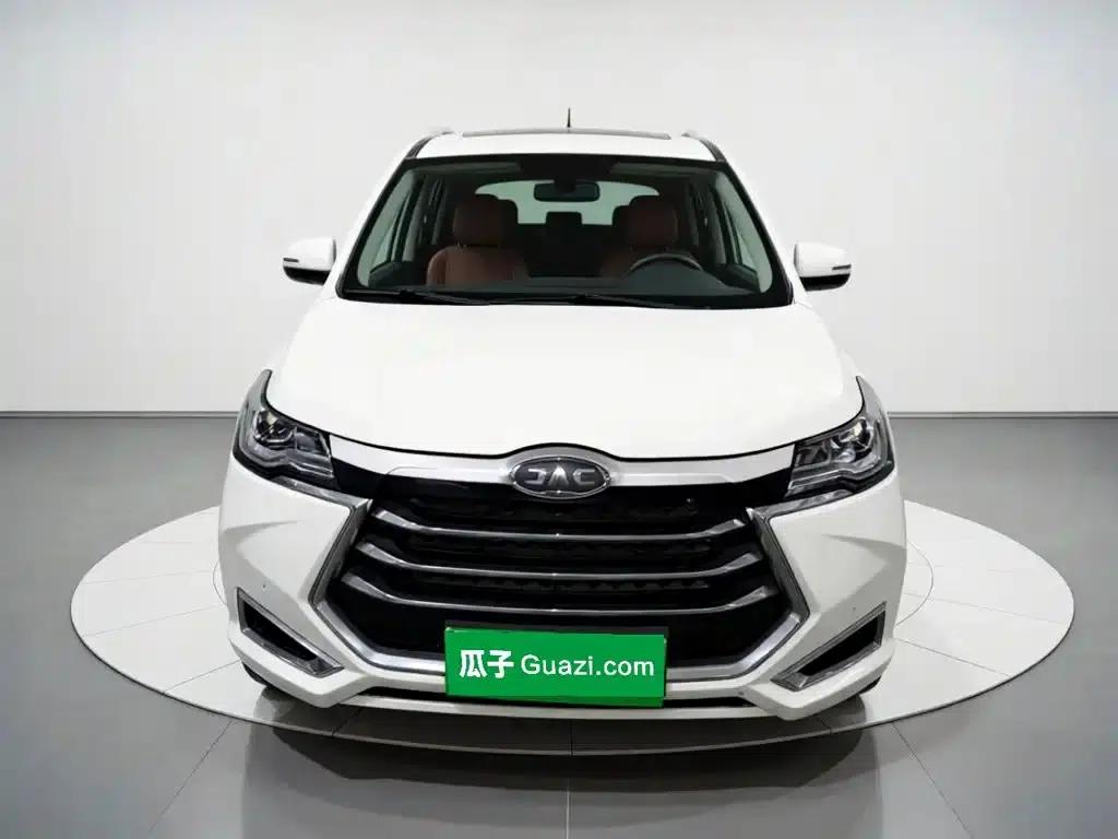 Refine R3 2018 1.6L Manual Deluxe Edition — миниатюра 2
