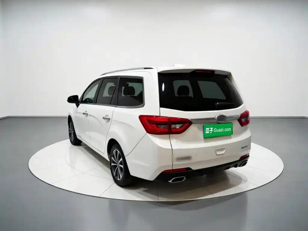 Refine R3 2018 1.6L Manual Deluxe Edition — миниатюра 4