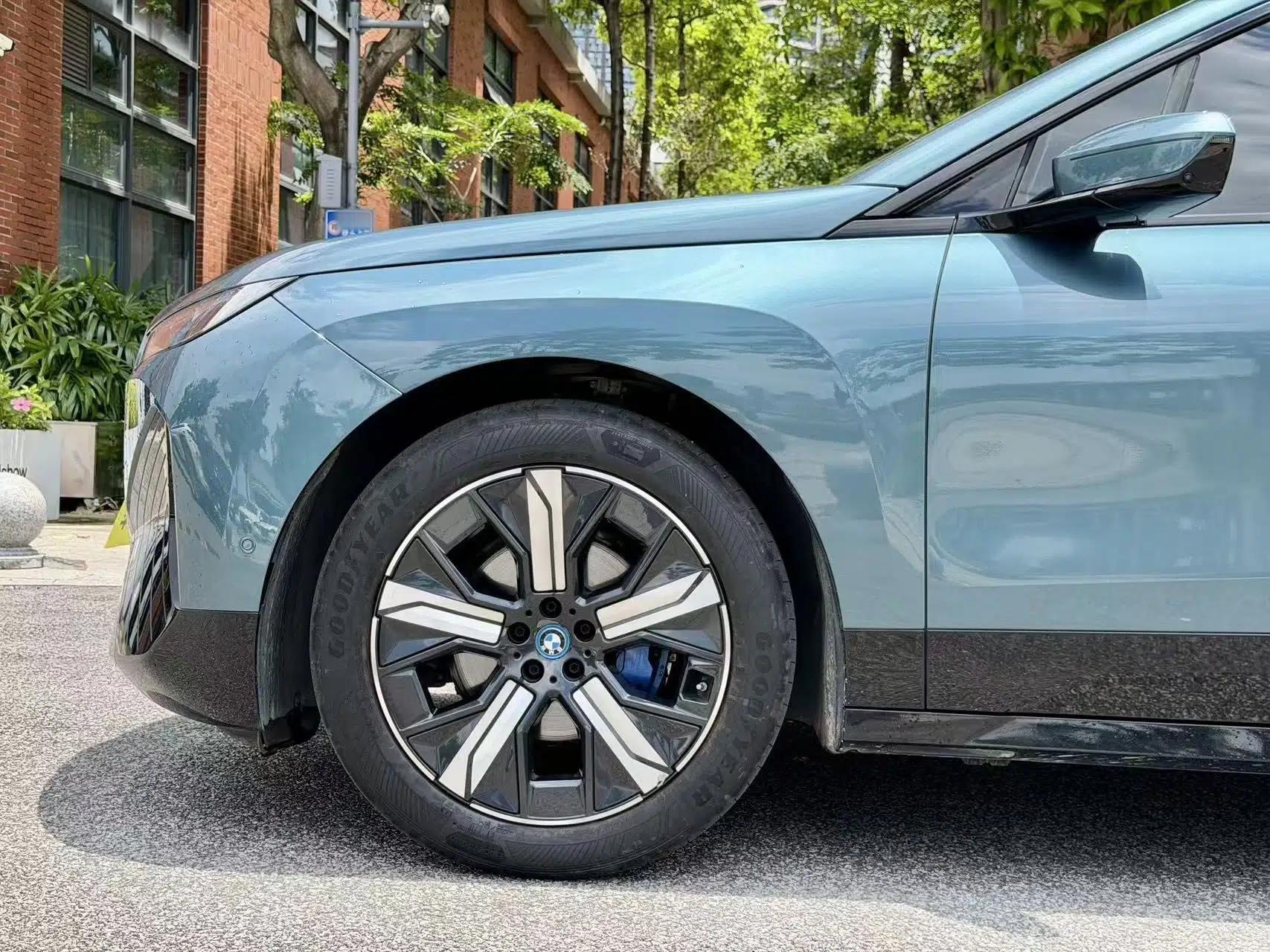 BMW iX 2022 xDrive40 — миниатюра 14