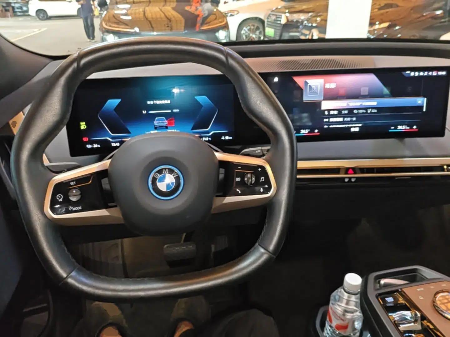 BMW iX 2022 xDrive40 — миниатюра 20