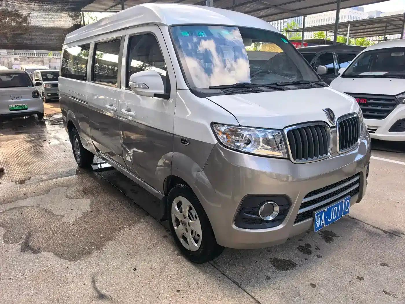 New Hiace X30L 2019 1.5L Wealth Edition National VI SWC15M — миниатюра 3