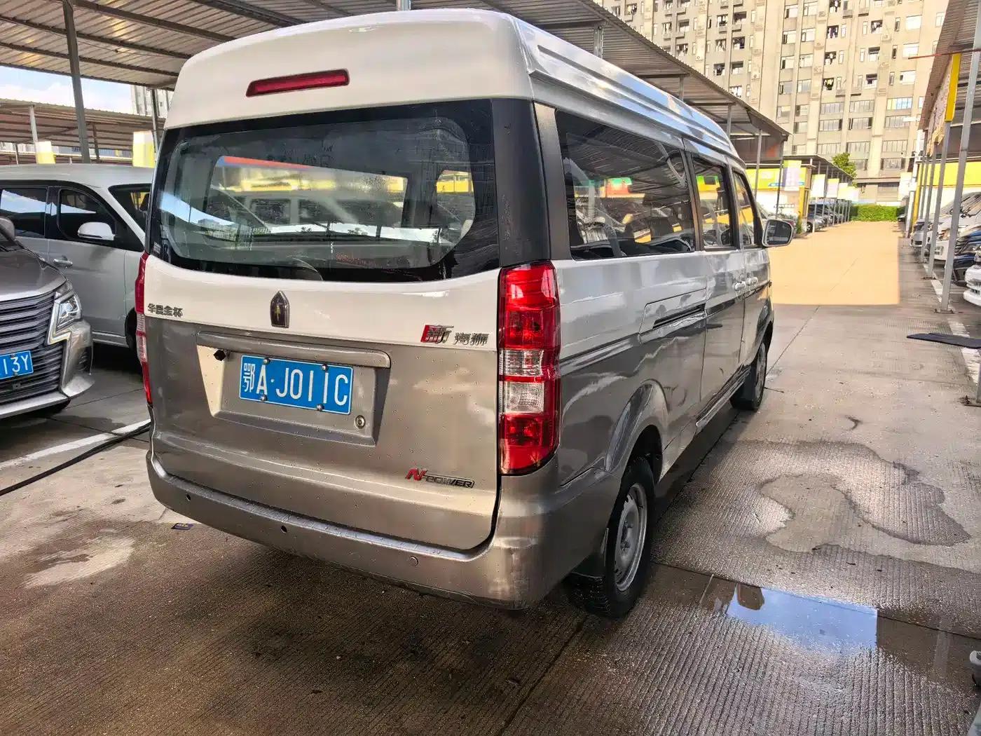 New Hiace X30L 2019 1.5L Wealth Edition National VI SWC15M — миниатюра 6