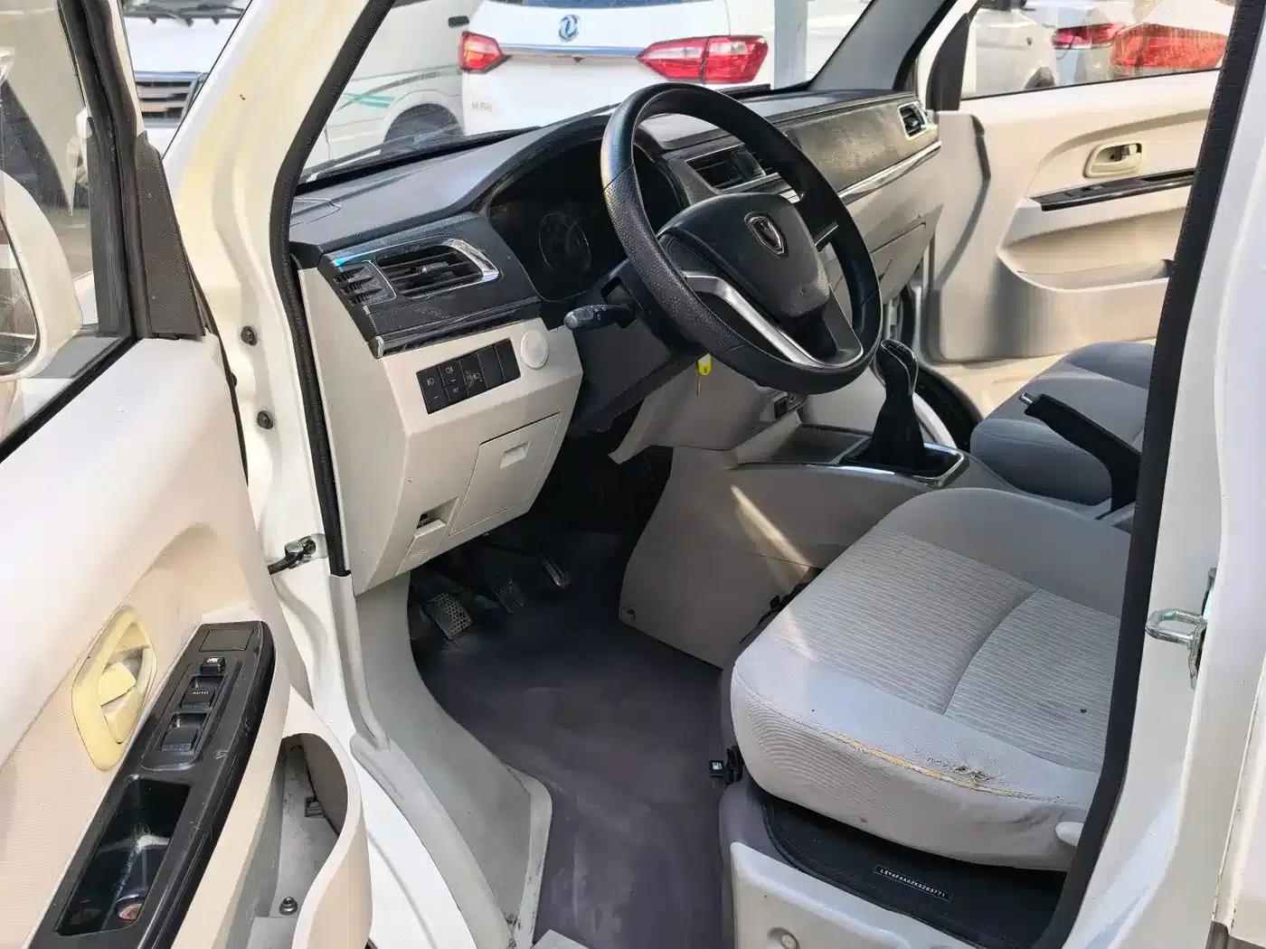 New Hiace X30L 2019 1.5L Wealth Edition National VI SWC15M — миниатюра 7