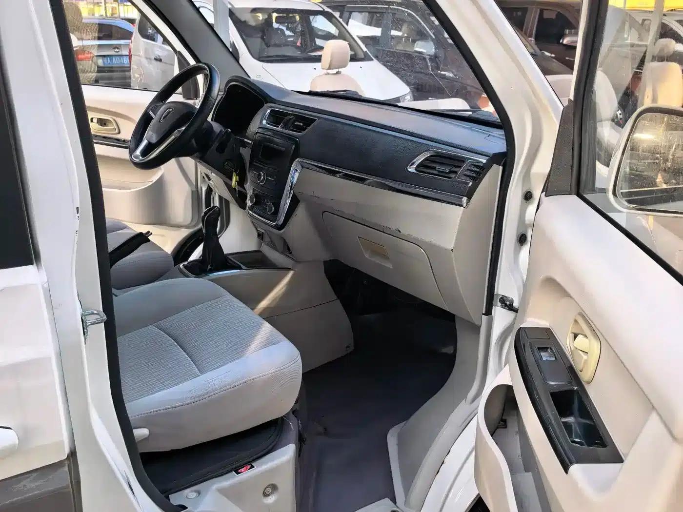 New Hiace X30L 2019 1.5L Wealth Edition National VI SWC15M — миниатюра 8