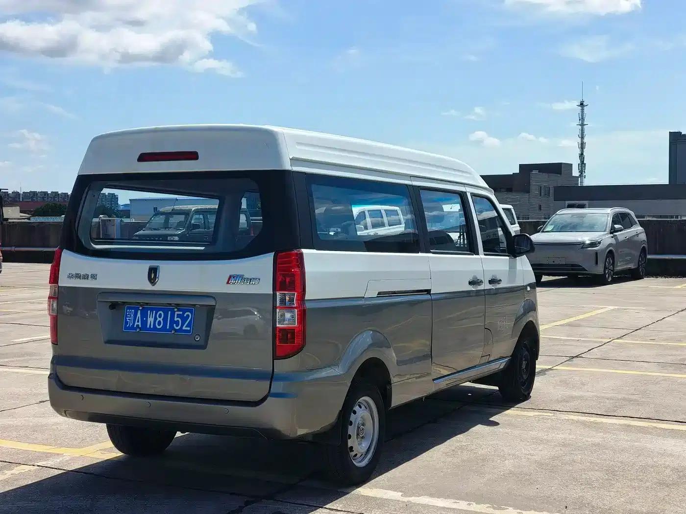 New Haishi X30L 2023 Model 1.5L Wealth Edition Bus (5/6/7 Seats, Central Air Conditioning) SWC15M — миниатюра 8