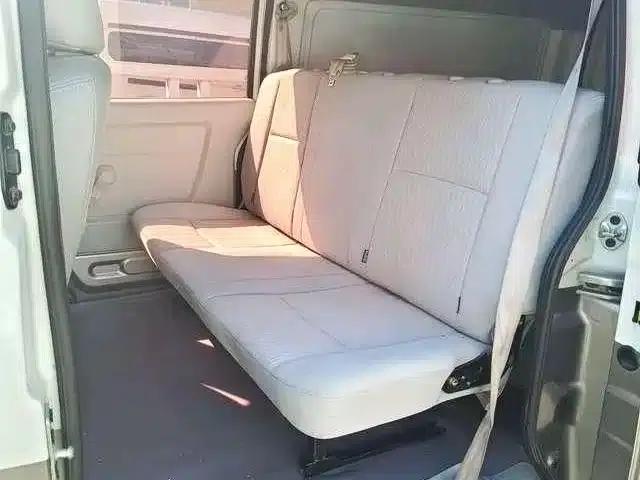 New Hiace X30L 2018 1.5L Wealth Edition DLCG14 — миниатюра 2