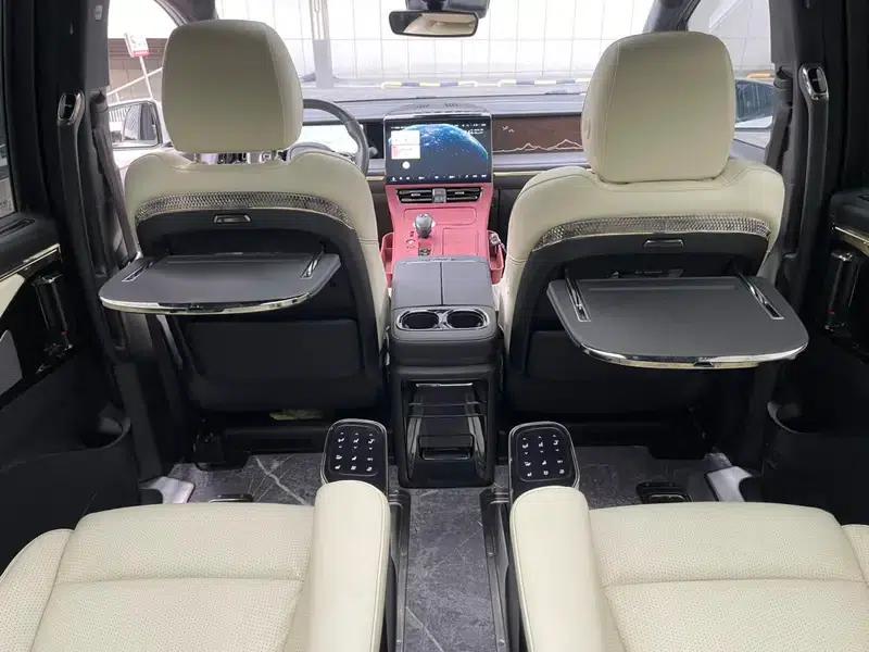 Trumpchi M8 2023 Master Series 2.0TGDI Flagship Edition — миниатюра 15