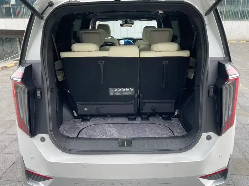 Trumpchi M8 2023 Master Series 2.0TGDI Flagship Edition — миниатюра 21