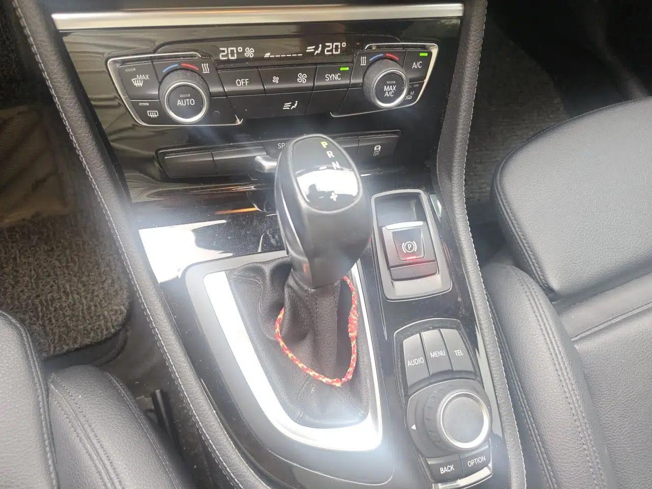 BMW 2 Series Active Tourer 2016 218i Sports Design Package — миниатюра 14