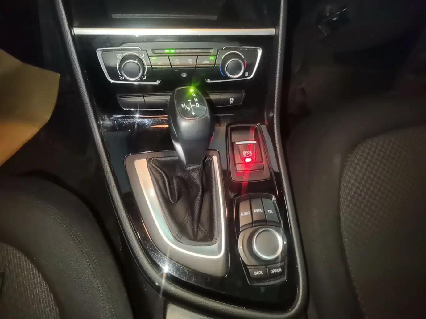 BMW 2 Series Active Tourer 2016 218i Fashion Model — миниатюра 16